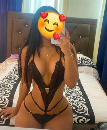 melisa, 25  female escort, Hampton