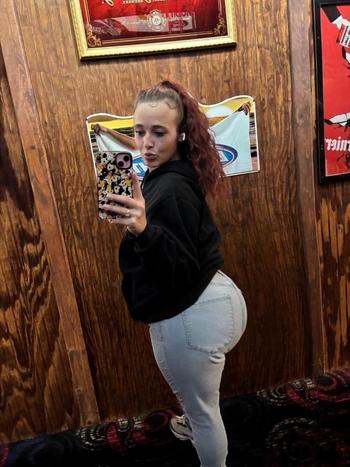 Yaya, 27  female escort, Hampton