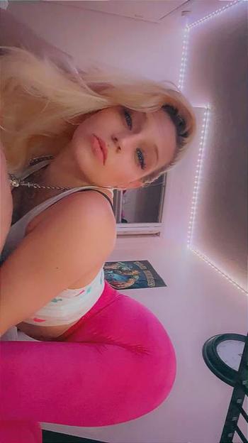7572989784, female escort, Hampton